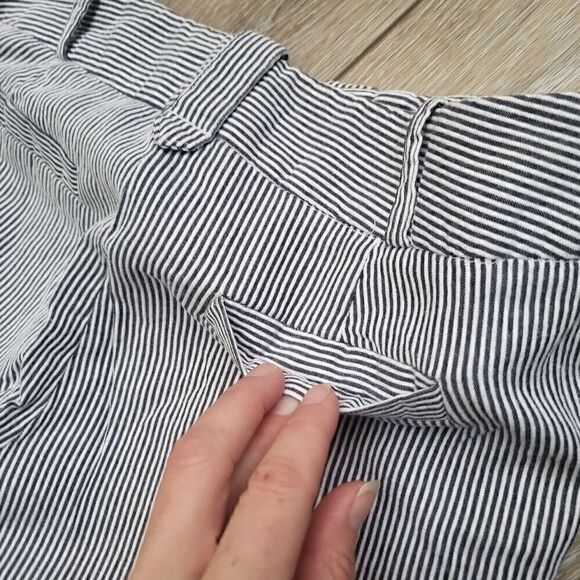 Larry Levine Petite short pants / capris blue and white vertical mini striped 4p - Picture 6 of 11